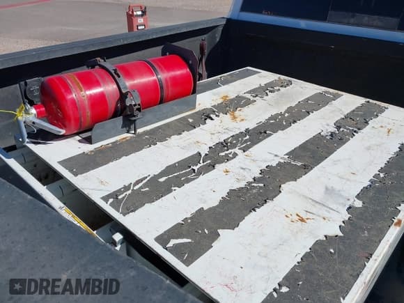 ✅ 2022 Ram 2500 Tradesman • VIN: 3C6UR5CJ2NG272004 • Lot: 42417276. Wystawiony na IAAI z przebiegiem 91 841 mil. Bezpłatny archiwum sprzedaży aukcyjnych z USA i szczegółowy raport historii pojazdu na DreamBid. Zdjęcie 17.