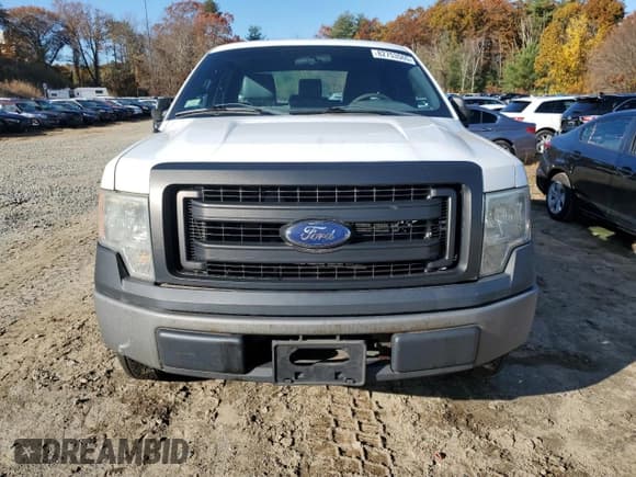 ✅ 2013 Ford F-150 XL • VIN: 1FTFX1CF9DKD30791 • Lot: 82753565. Listed on Copart with 300,174 mi. Free auction sales archive from the USA and detailed vehicle history report at DreamBid. Image 5.