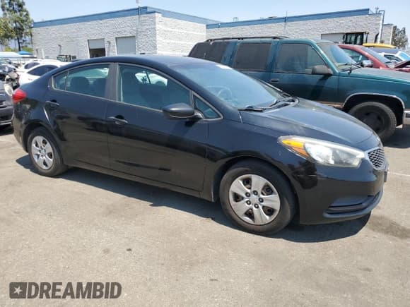 ✅ 2016 Kia Forte LX • VIN: KNAFK4A69G5595004 • Lot: 68432255. Listed on Copart with 215,813 mi. Free auction sales archive from the USA and detailed vehicle history report at DreamBid. Image 4.