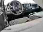 2020 Ram 1500 Tradesman z VIN 3C6RR6KT9LG219151, wystawiony jako Copart lot #68073195 z przebiegiem 142 436 mil mil oraz Szkoda całkowita • Salvage title. Historia ofert i sprzedaży dostępna na DreamBid. Obrazek 8.