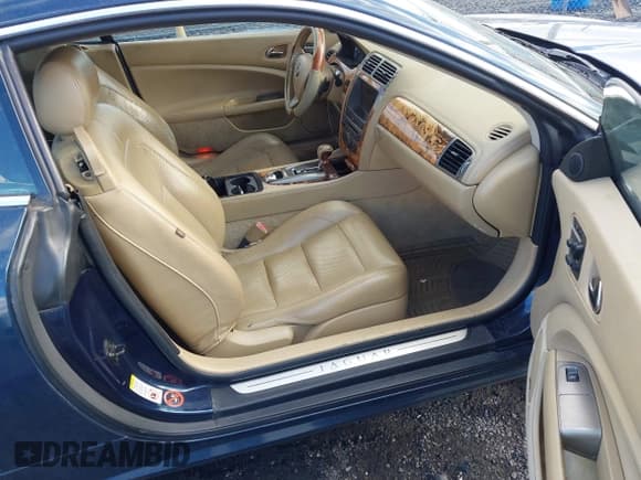 ✅ 2007 Jaguar XK • VIN: SAJWA43B875B07505 • Lot: 41654226. Listed on IAAI with 183,098 mi. Free auction sales archive from the USA and detailed vehicle history report at DreamBid. Image 5.
