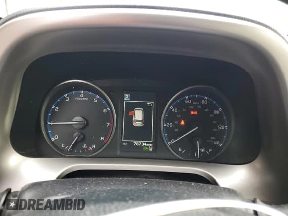 ✅ 2018 Toyota RAV4 XLE • VIN: JTMRFREV6JJ722227 • Lot: 82731805. Listed on Copart with 78,734 mi. Free auction sales archive from the USA and detailed vehicle history report at DreamBid. Image 9.