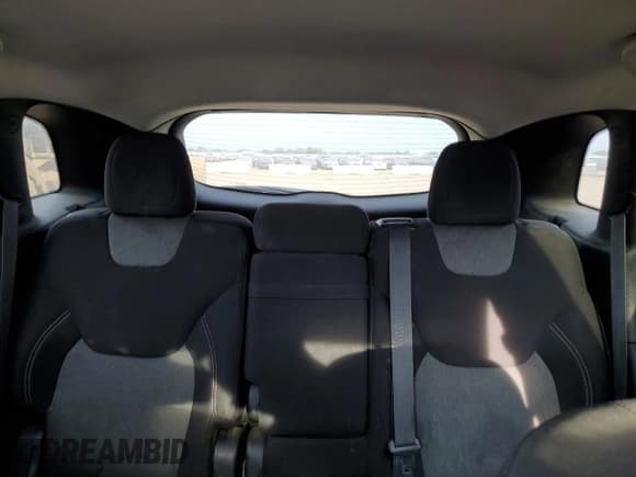 ✅ 2016 Jeep Cherokee Altitude • VIN: 1C4PJMAS1GW283566 • Lot: 67625815. Listed on Copart with 125,217 mi. Free auction sales archive from the USA and detailed vehicle history report at DreamBid. Image 10.