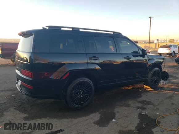 2025 Hyundai Santa Fe Calligraphy с VIN 5NMP5DG19SH022376, выставлен на аукционе Copart как лот 82799444 с пробегом 1 114 миль миль и Списание • Salvage title. История ставок и продаж доступна на DreamBid. Изображение 3.