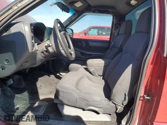 ✅ 2003 Chevrolet S-10 LS • VIN: 1GCCS14X938174918 • Лот: 81833784. Опубликован ранее на Copart с пробегом 168 818 миль. Бесплатный доступ к архиву аукционных продаж из США и подробный отчёт об истории автомобиля на DreamBid. Изображение 7.