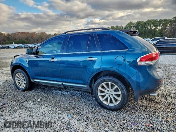 ✅ 2011 Lincoln MKX • VIN: 2LMDJ6JK2BBJ01706 • Lot: 95517735. Listed on Copart with 221,797 mi. Free auction sales archive from the USA and detailed vehicle history report at DreamBid. Image 2.