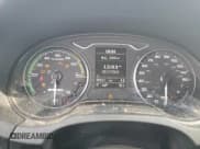 ✅ 2017 Audi A3 e-tron Sportback Premium Plus • VIN: WAUTPBFF2HA103620 • Lot: 80679375. Wystawiony na Copart z przebiegiem 80 912 mil. Bezpłatny archiwum sprzedaży aukcyjnych z USA i szczegółowy raport historii pojazdu na DreamBid. Zdjęcie 9.