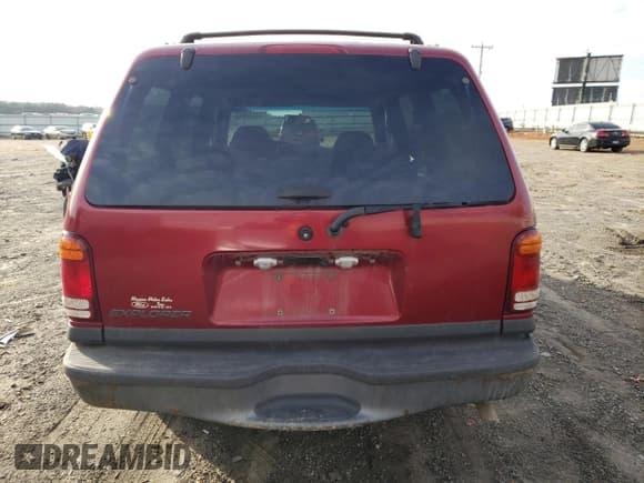 ✅ 2001 Ford Explorer XLS • VIN: 1FMZU72E91ZA36467 • Lot: 43222375. Listed on Copart with 138,058 mi. Free auction sales archive from the USA and detailed vehicle history report at DreamBid. Image 6.