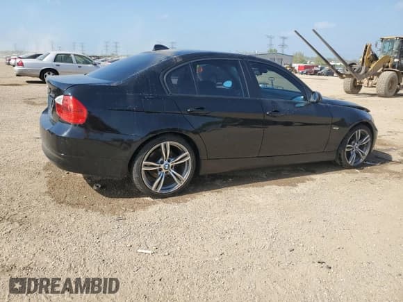 ✅ 2007 BMW 3 Series 328i • VIN: WBAVC53567FZ81411 • Лот: 56689235. Опубликован ранее на Copart с пробегом 143 823 миль. Бесплатный доступ к архиву аукционных продаж из США и подробный отчёт об истории автомобиля на DreamBid. Изображение 3.