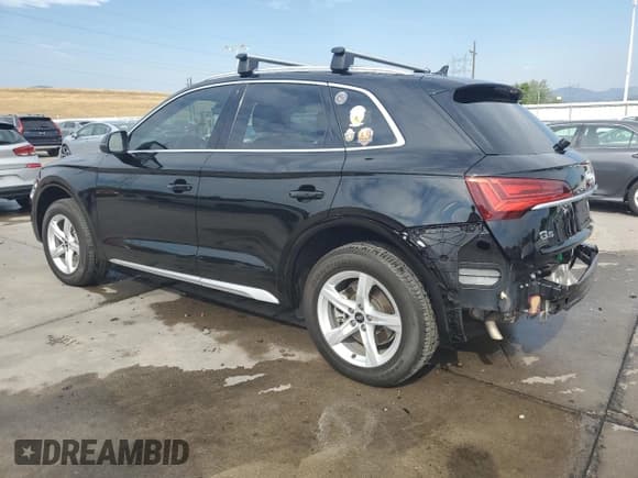 ✅ 2023 Audi Q5 Premium • VIN: WA1ABAFYXP2001196 • Lot: 67592205. Wystawiony na Copart z przebiegiem 23 141 mil. Bezpłatny archiwum sprzedaży aukcyjnych z USA i szczegółowy raport historii pojazdu na DreamBid. Zdjęcie 2.