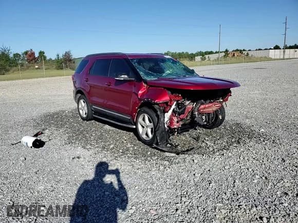 ✅ 2016 Ford Explorer XLT • VIN: 1FM5K8DH0GGA95865 • Lot: 85899765. Wystawiony na Copart z przebiegiem Nie podano. Bezpłatny archiwum sprzedaży aukcyjnych z USA i szczegółowy raport historii pojazdu na DreamBid. Zdjęcie 14.