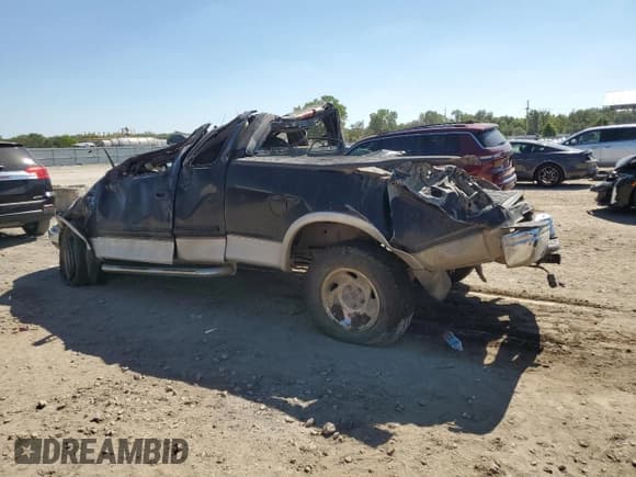 ✅ 2001 Ford F-150 XL • VIN: 2FTRX18LX1CA82708 • Lot: 84410145. Listed on Copart with Not provided. Free auction sales archive from the USA and detailed vehicle history report at DreamBid. Image 2.