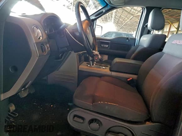 ✅ 2007 Ford F-150 XLT • VIN: 1FTPW12V17KA80208 • Lot: 94914355. Wystawiony na Copart z przebiegiem 124 861 mil. Bezpłatny archiwum sprzedaży aukcyjnych z USA i szczegółowy raport historii pojazdu na DreamBid. Zdjęcie 7.