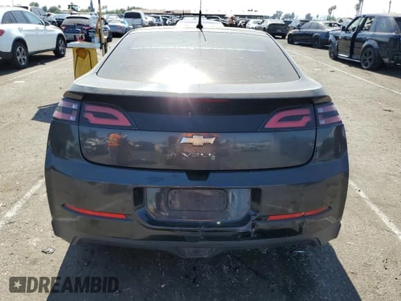 ✅ 2014 Chevrolet Volt • VIN: 1G1RE6E4XEU113924 • Lot: 65018664. Wystawiony na Copart z przebiegiem 171 618 mil. Bezpłatny archiwum sprzedaży aukcyjnych z USA i szczegółowy raport historii pojazdu na DreamBid. Zdjęcie 6.