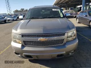 ✅ 2007 Chevrolet Suburban LT • VIN: 1GNFK16387J404445 • Lot: 73716864. Wystawiony na Copart z przebiegiem 182 417 mil. Bezpłatny archiwum sprzedaży aukcyjnych z USA i szczegółowy raport historii pojazdu na DreamBid. Zdjęcie 5.