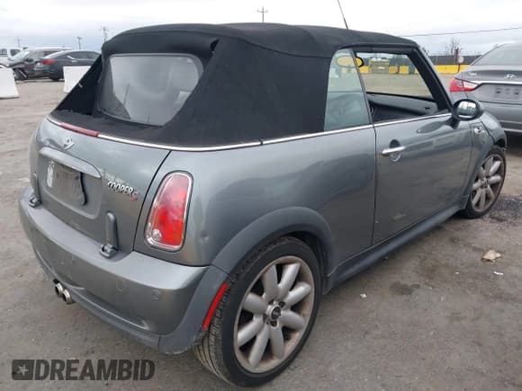✅ 2007 MINI Convertible S • VIN: WMWRH33527TJ43515 • Lot: 41651846. Listed on IAAI with Not provided. Free auction sales archive from the USA and detailed vehicle history report at DreamBid. Image 4.
