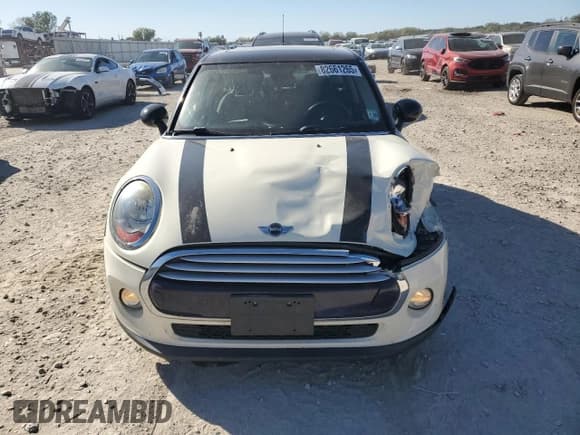 ✅ 2015 MINI Hardtop 4 Door • VIN: WMWXS5C59FT827576 • Lot: 82661265. Wystawiony na Copart z przebiegiem 115 930 mil. Bezpłatny archiwum sprzedaży aukcyjnych z USA i szczegółowy raport historii pojazdu na DreamBid. Zdjęcie 5.