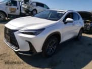 ✅ 2022 Lexus NX 350h • VIN: JTJAKCEZ1N5002192 • Lot: 46571283. Wystawiony na Copart z przebiegiem 4 933 mil. Bezpłatny archiwum sprzedaży aukcyjnych z USA i szczegółowy raport historii pojazdu na DreamBid. Zdjęcie 1.