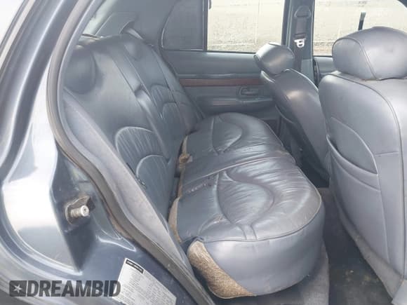 ✅ 1997 Mercury Grand Marquis LS • VIN: 2MELM75W5VX644012 • Lot: 41850952. Wystawiony na IAAI z przebiegiem 270 368 mil. Bezpłatny archiwum sprzedaży aukcyjnych z USA i szczegółowy raport historii pojazdu na DreamBid. Zdjęcie 8.