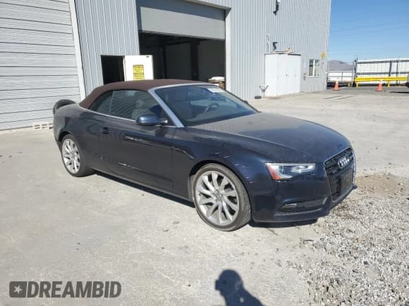 ✅ 2013 Audi A5 Premium Plus • VIN: WAULFAFH2DN017225 • Lot: 90219625. Wystawiony na Copart z przebiegiem 72 051 mil. Bezpłatny archiwum sprzedaży aukcyjnych z USA i szczegółowy raport historii pojazdu na DreamBid. Zdjęcie 4.