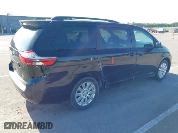✅ 2015 Toyota Sienna LE • VIN: 5TDJK3DC6FS094668 • Лот: 42503760. Опубликован ранее на IAAI с пробегом 181 598 миль. Бесплатный доступ к архиву аукционных продаж из США и подробный отчёт об истории автомобиля на DreamBid. Изображение 4.