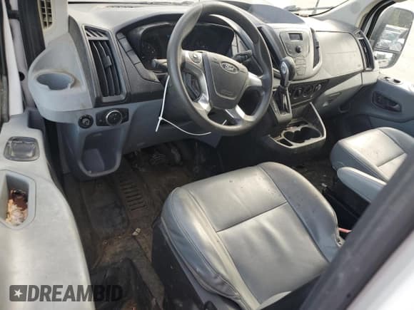 ✅ 2015 Ford Transit Cargo • VIN: 1FTNR1YM6FKA74772 • Лот: 69393405. Опубликован ранее на Copart с пробегом 170 073 миль. Бесплатный доступ к архиву аукционных продаж из США и подробный отчёт об истории автомобиля на DreamBid. Изображение 8.