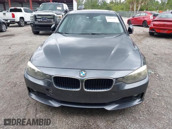 ✅ 2014 BMW 3 Series 320i • VIN: WBA3B1G59ENS77655 • Лот: 43615347. Опубликован ранее на IAAI с пробегом 107 147 миль. Бесплатный доступ к архиву аукционных продаж из США и подробный отчёт об истории автомобиля на DreamBid. Изображение 6.