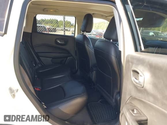 2020 Jeep Compass Latitude с VIN 3C4NJDBB8LT228554, выставлен на аукционе IAAI как лот 43212377 с пробегом 49 032 миль миль и . История ставок и продаж доступна на DreamBid. Изображение 8.