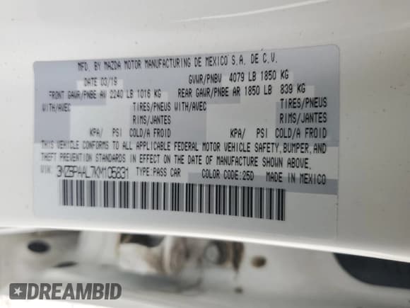 ✅ 2019 Mazda 3 Select • VIN: 3MZBPAAL7KM105831 • Lot: 66326595. Wystawiony na Copart z przebiegiem 43 807 mil. Bezpłatny archiwum sprzedaży aukcyjnych z USA i szczegółowy raport historii pojazdu na DreamBid. Zdjęcie 13.