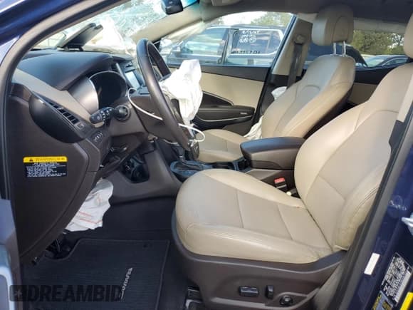 ✅ 2017 Hyundai Santa Fe 2.4L • VIN: 5XYZUDLB1HG400705 • Lot: 85747935. Listed on Copart with 93,834 mi. Free auction sales archive from the USA and detailed vehicle history report at DreamBid. Image 7.