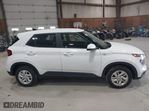 ✅ 2021 Hyundai Venue SE • VIN: KMHRB8A35MU099403 • Lot: 42106478. Listed on IAAI with 29,017 mi. Free auction sales archive from the USA and detailed vehicle history report at DreamBid. Image 13.
