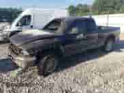 2000 Dodge Dakota Sport z VIN 1B7GG22N5YS733630, wystawiony jako Copart lot #67958294 z przebiegiem Nie podano mil oraz Nie do naprawy • Non repairable. Historia ofert i sprzedaży dostępna na DreamBid. Obrazek 1.