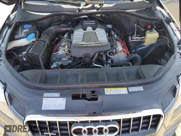 ✅ 2011 Audi Q7 S line • VIN: WA1DGBFE5BD001632 • Lot: 59441635. Wystawiony na Copart z przebiegiem 121 615 mil. Bezpłatny archiwum sprzedaży aukcyjnych z USA i szczegółowy raport historii pojazdu na DreamBid. Zdjęcie 12.