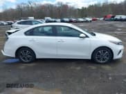 ✅ 2023 Kia Forte LXS • VIN: 3KPF24AD2PE694057 • Lot: 41973612. Wystawiony na IAAI z przebiegiem 18 051 mil. Bezpłatny archiwum sprzedaży aukcyjnych z USA i szczegółowy raport historii pojazdu na DreamBid. Zdjęcie 13.