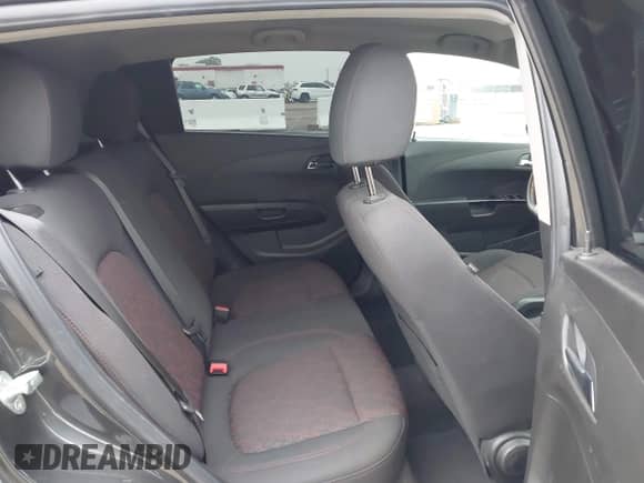 2020 Chevrolet Sonic LT с VIN 1G1JD6SB4L4105155, выставлен на аукционе IAAI как лот 41166074 с пробегом 47 279 миль миль и . История ставок и продаж доступна на DreamBid. Изображение 8.