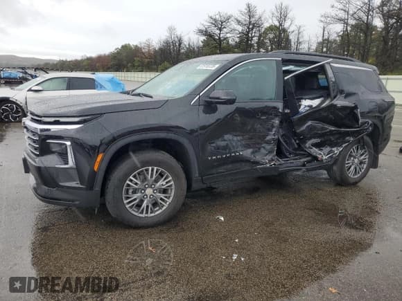 ✅ 2024 Chevrolet Traverse AWD LT • VIN: 1GNEVGKSXRJ169889 • Lot: 81918735. Wystawiony na Copart z przebiegiem 20 784 mil. Bezpłatny archiwum sprzedaży aukcyjnych z USA i szczegółowy raport historii pojazdu na DreamBid. Zdjęcie 1.