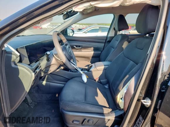 ✅ 2025 Hyundai Tucson SEL • VIN: 5NMJB3DE7SH445876 • Lot: 80882515. Listed on Copart with 18,902 mi. Free auction sales archive from the USA and detailed vehicle history report at DreamBid. Image 7.