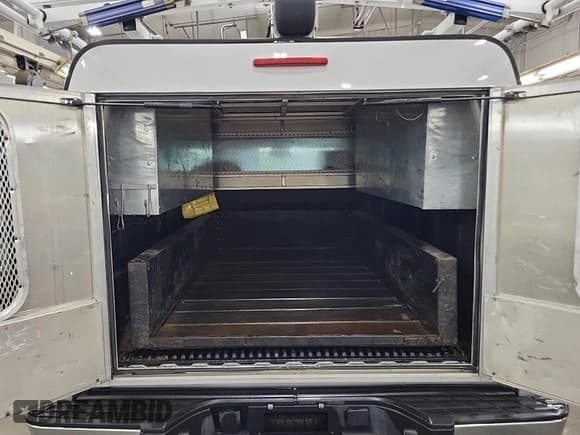 ✅ 2013 Chevrolet Silverado 1500 LT • VIN: 1GCRKSE76DZ233398 • Lot: 42557305. Listed on IAAI with 136,481 mi. Free auction sales archive from the USA and detailed vehicle history report at DreamBid. Image 1.