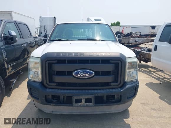 ✅ 2011 Ford F-250 XL • VIN: 1FT7X2B60BEA52497 • Lot: 42223000. Listed on IAAI with 231,094 mi. Free auction sales archive from the USA and detailed vehicle history report at DreamBid. Image 12.