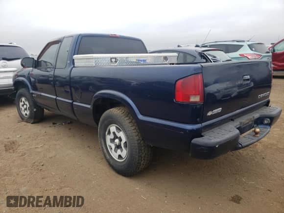 2000 Chevrolet S-10 LS с VIN 1GCDT19W9Y8133357, выставлен на аукционе Copart как лот 66585324 с пробегом 131 271 миль миль и Списание • Salvage title. История ставок и продаж доступна на DreamBid. Изображение 2.