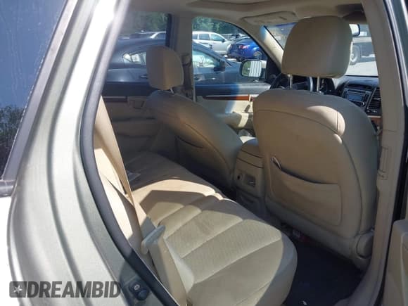 ✅ 2007 Hyundai Santa Fe GLS • VIN: 5NMSG73D37H002895 • Lot: 42977578. Listed on IAAI with 214,757 mi. Free auction sales archive from the USA and detailed vehicle history report at DreamBid. Image 8.