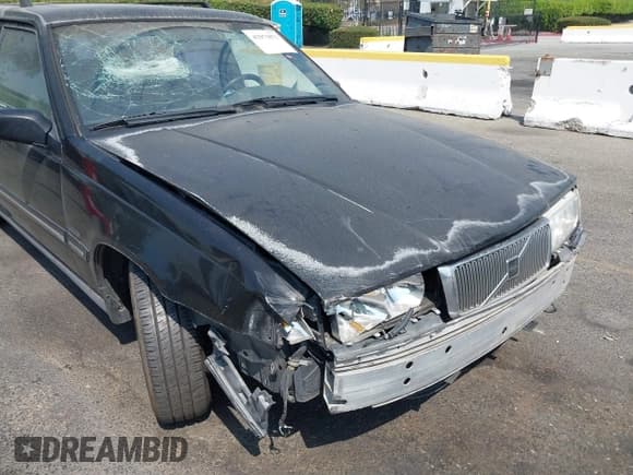 ✅ 1995 Volvo 960 • VIN: YV1KW961XS1022848 • Lot: 42973871. Wystawiony na IAAI z przebiegiem 218 224 mil. Bezpłatny archiwum sprzedaży aukcyjnych z USA i szczegółowy raport historii pojazdu na DreamBid. Zdjęcie 6.