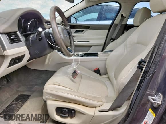 ✅ 2016 Jaguar XF 35t Prestige • VIN: SAJBE4BV3GCY06368 • Lot: 67263315. Listed on Copart with 217,450 mi. Free auction sales archive from the USA and detailed vehicle history report at DreamBid. Image 7.