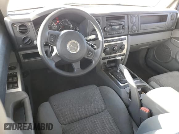 ✅ 2007 Jeep Commander Sport • VIN: 1J8HH48P57C680922 • Лот: 41823245. Опубликован ранее на Copart с пробегом 127 586 миль. Бесплатный доступ к архиву аукционных продаж из США и подробный отчёт об истории автомобиля на DreamBid. Изображение 8.