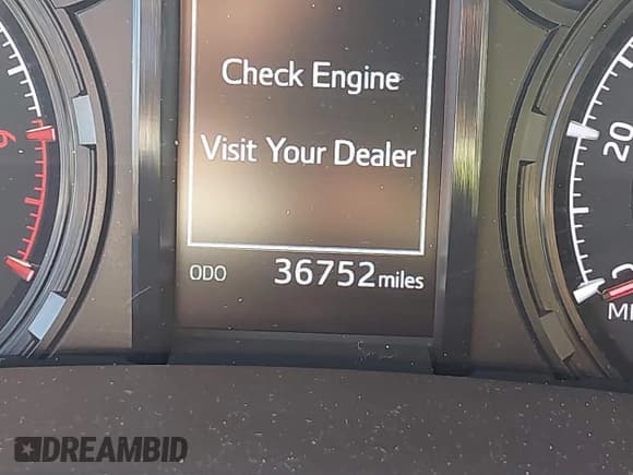 ✅ 2024 Toyota 4Runner SR5 • VIN: JTEMU5JR6R6246539 • Lot: 43453474. Listed on IAAI with 36,752 mi. Free auction sales archive from the USA and detailed vehicle history report at DreamBid. Image 15.