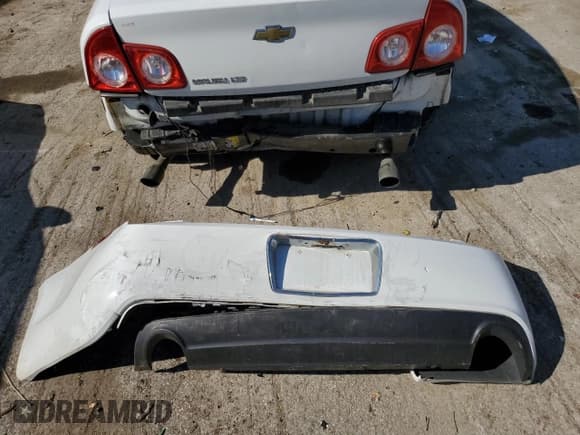 ✅ 2010 Chevrolet Malibu LTZ • VIN: 1G1ZE5E72AF147018 • Lot: 75877224. Listed on Copart with 112,616 mi. Free auction sales archive from the USA and detailed vehicle history report at DreamBid. Image 12.