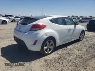 ✅ 2015 Hyundai Veloster RE:FLEX • VIN: KMHTC6AD2FU234047 • Lot: 70928094. Wystawiony na Copart z przebiegiem 111 729 mil. Bezpłatny archiwum sprzedaży aukcyjnych z USA i szczegółowy raport historii pojazdu na DreamBid. Zdjęcie 3.