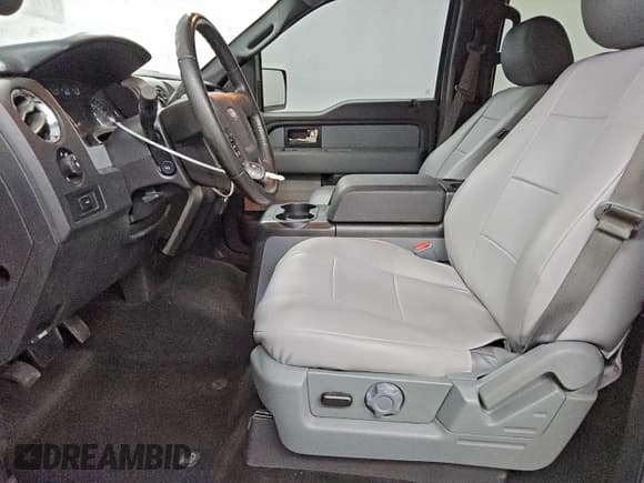 ✅ 2014 Ford F-150 XLT • VIN: 1FTFW1EF3EFA28388 • Lot: 90676795. Listed on Copart with 126,079 mi. Free auction sales archive from the USA and detailed vehicle history report at DreamBid. Image 7.