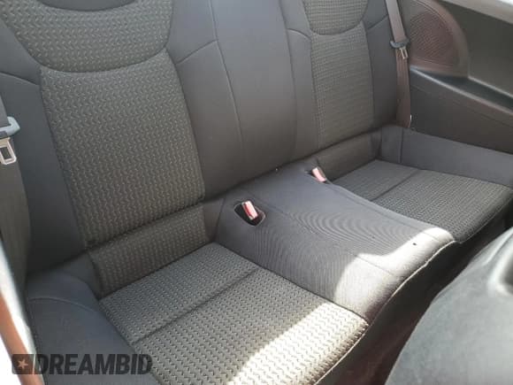 ✅ 2012 Hyundai Genesis Coupe Premium • VIN: KMHHT6KDXCU075939 • Lot: 86809715. Wystawiony na Copart z przebiegiem 124 522 mil. Bezpłatny archiwum sprzedaży aukcyjnych z USA i szczegółowy raport historii pojazdu na DreamBid. Zdjęcie 10.