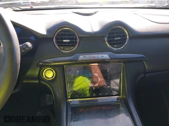 ✅ 2018 Karma Revero • VIN: 50GK41SA4JA000249 • Lot: 41865477. Wystawiony na IAAI z przebiegiem 104 010 mil. Bezpłatny archiwum sprzedaży aukcyjnych z USA i szczegółowy raport historii pojazdu na DreamBid. Zdjęcie 18.